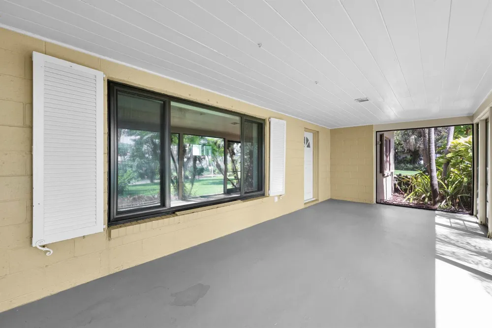 8609 S Indian River Drive Fort Pierce, FL 34982