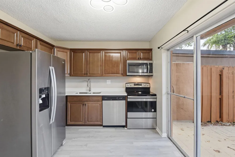 541 NW 82nd #377 Miami, FL 33126
