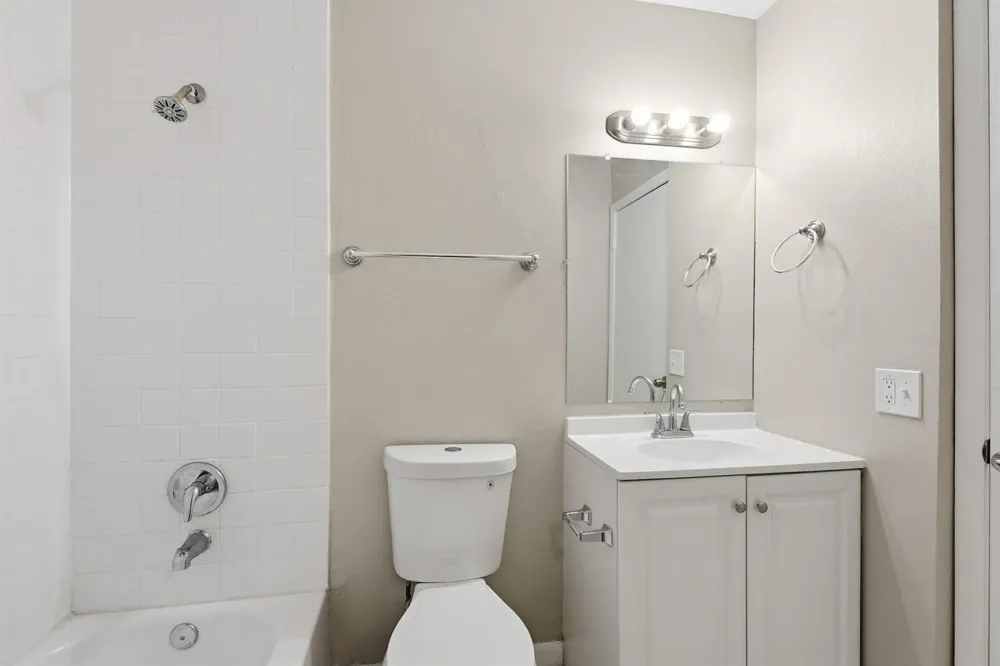 541 NW 82nd #377 Miami, FL 33126