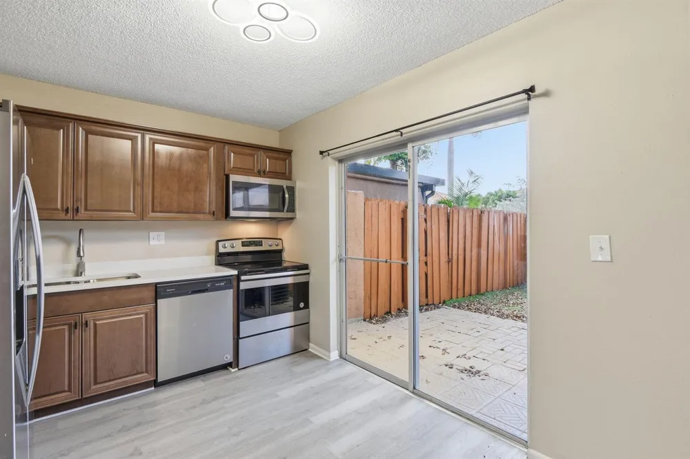 541 NW 82nd #377 Miami, FL 33126