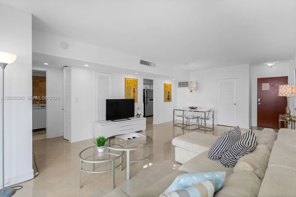 3801 S Ocean Dr #11S Hollywood, FL 33019