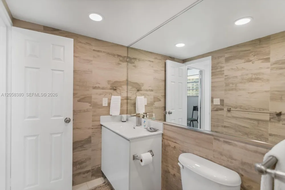 3801 S Ocean Dr #11S Hollywood, FL 33019