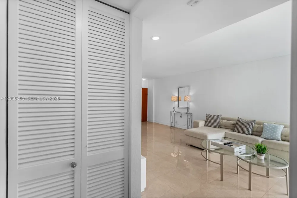 3801 S Ocean Dr #11S Hollywood, FL 33019