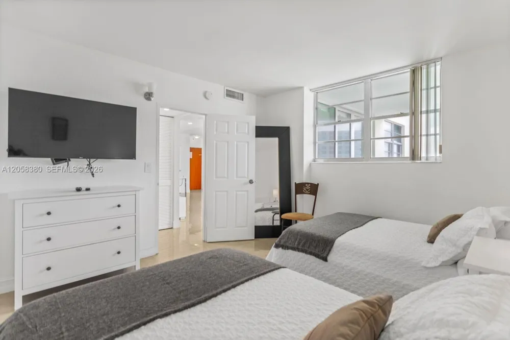 3801 S Ocean Dr #11S Hollywood, FL 33019