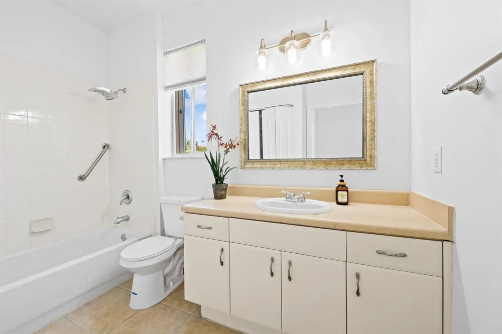 19389 SW 64th Street Pembroke Pines, FL 33332