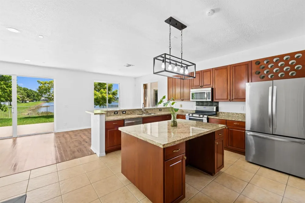 19389 SW 64th Street Pembroke Pines, FL 33332