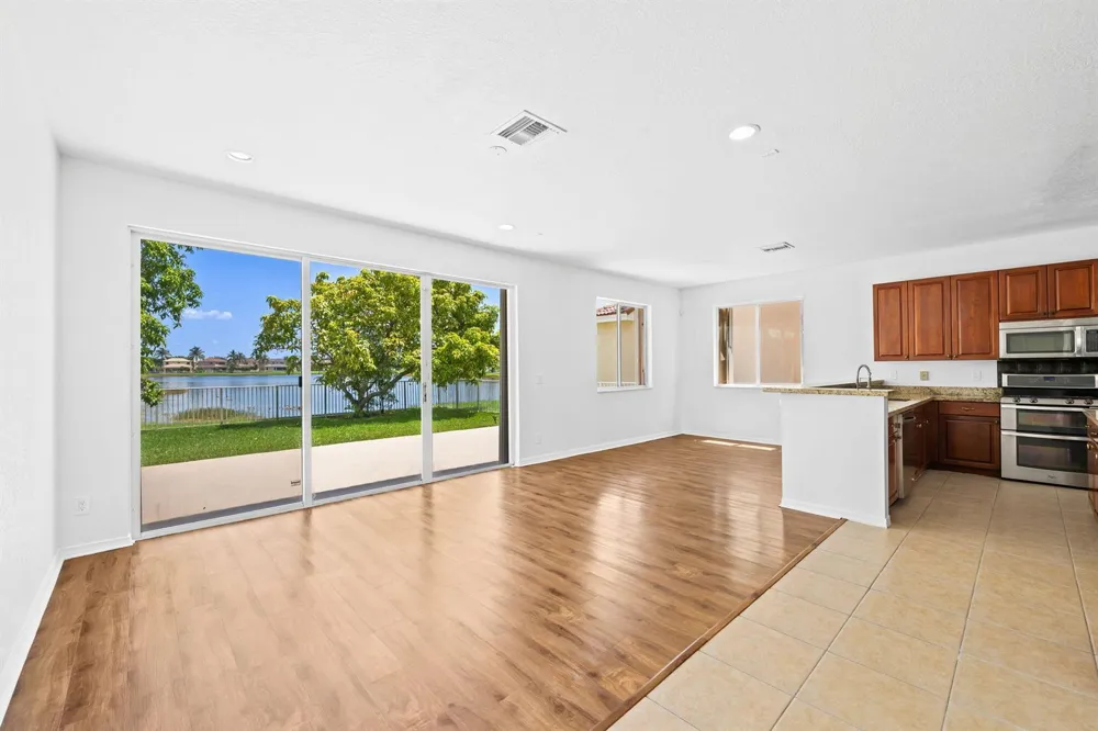19389 SW 64th Street Pembroke Pines, FL 33332
