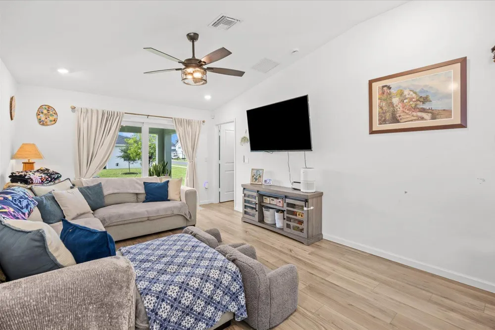 11202 NW FERNBROOK DRIVE Port St. Lucie, FL 34987