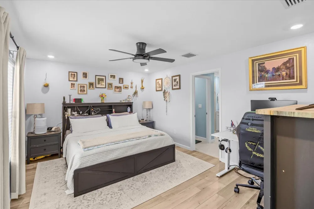 11202 NW FERNBROOK DRIVE Port St. Lucie, FL 34987
