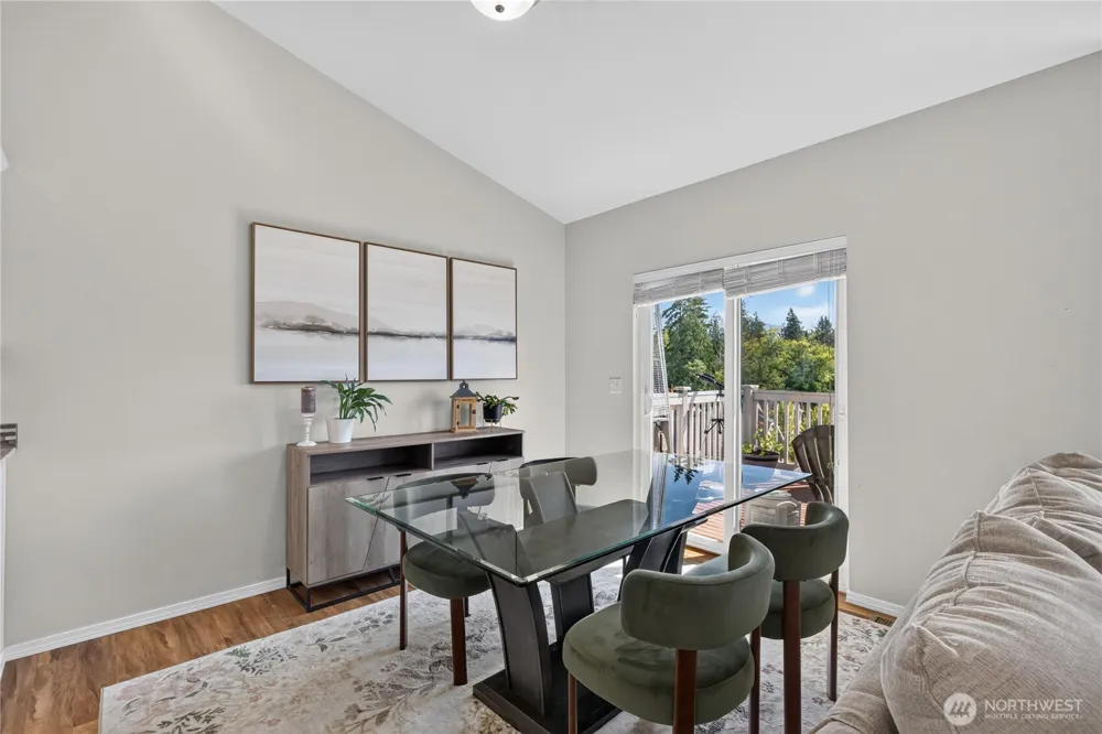 1477 W Gateway Heights Loop Sedro Woolley, WA 98284