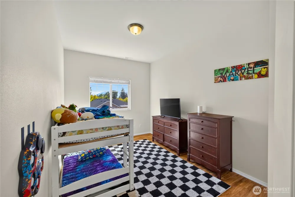 1477 W Gateway Heights Loop Sedro Woolley, WA 98284