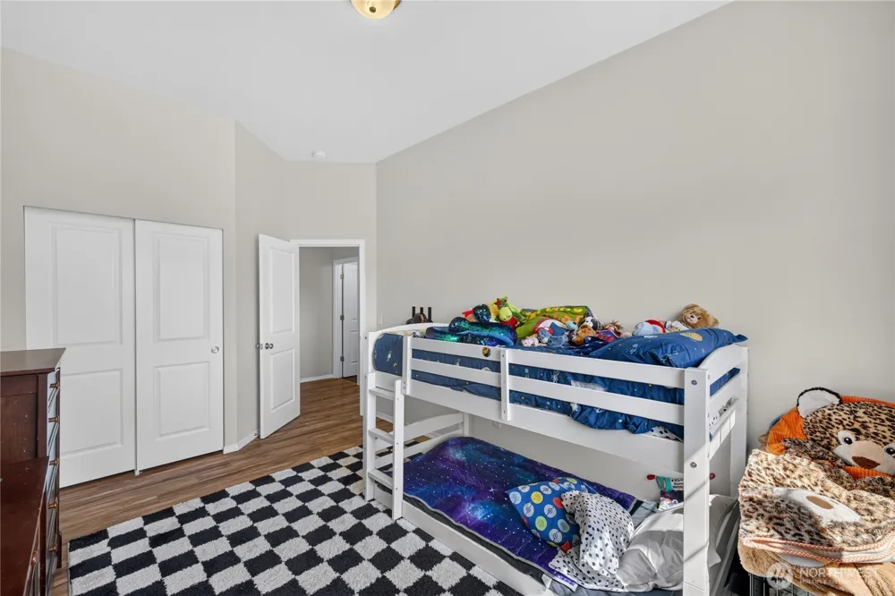 1477 W Gateway Heights Loop Sedro Woolley, WA 98284