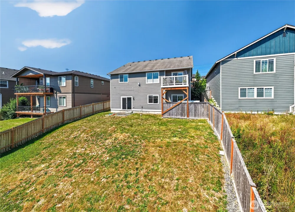 1477 W Gateway Heights Loop Sedro Woolley, WA 98284