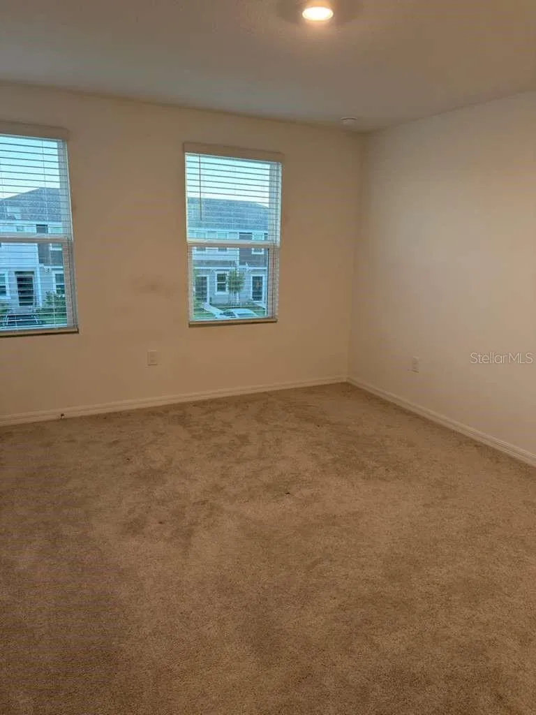 3184 SKYLINE LOOP Poinciana, FL 34758