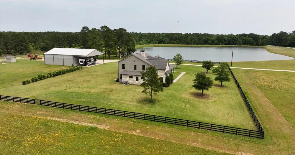 2835 Stapleton Magnolia, TX 77354