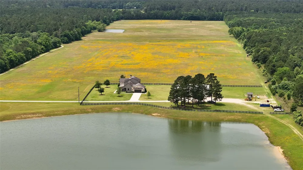2835 Stapleton Magnolia, TX 77354