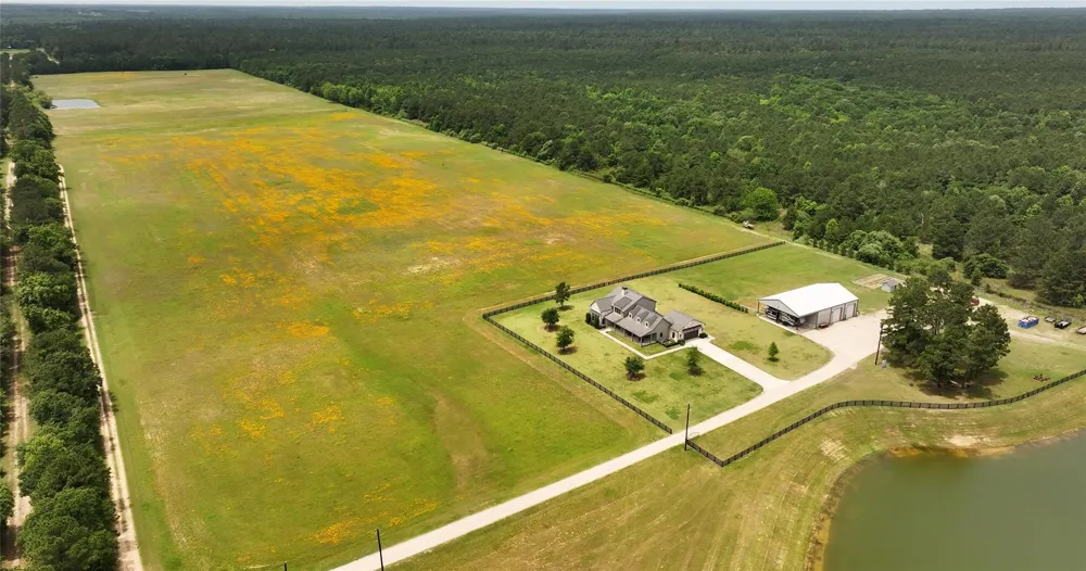2835 Stapleton Magnolia, TX 77354