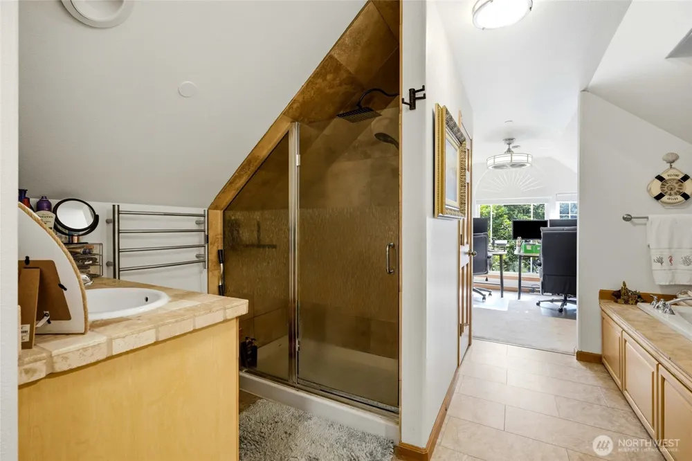 20101 330th Avenue NE Duvall, WA 98019