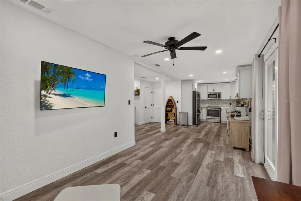 1435 BURNING TREE ROAD Tarpon Springs, FL 34689