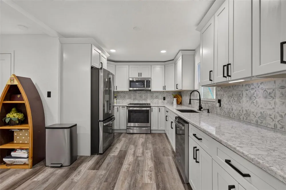 1435 BURNING TREE ROAD Tarpon Springs, FL 34689