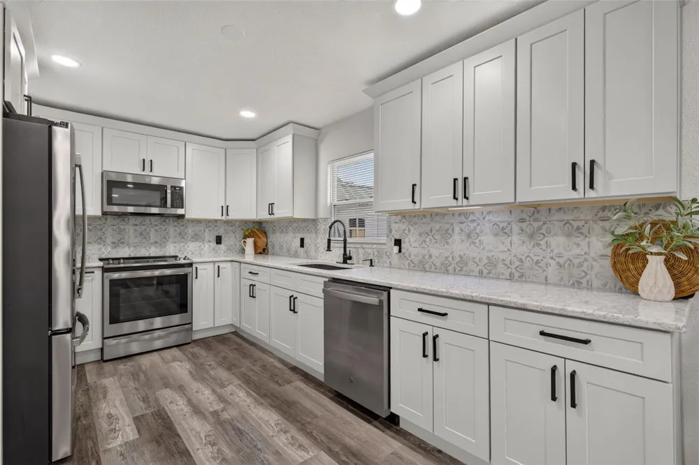1435 BURNING TREE ROAD Tarpon Springs, FL 34689