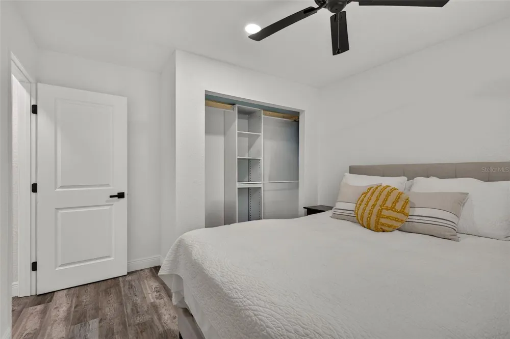 1435 BURNING TREE ROAD Tarpon Springs, FL 34689