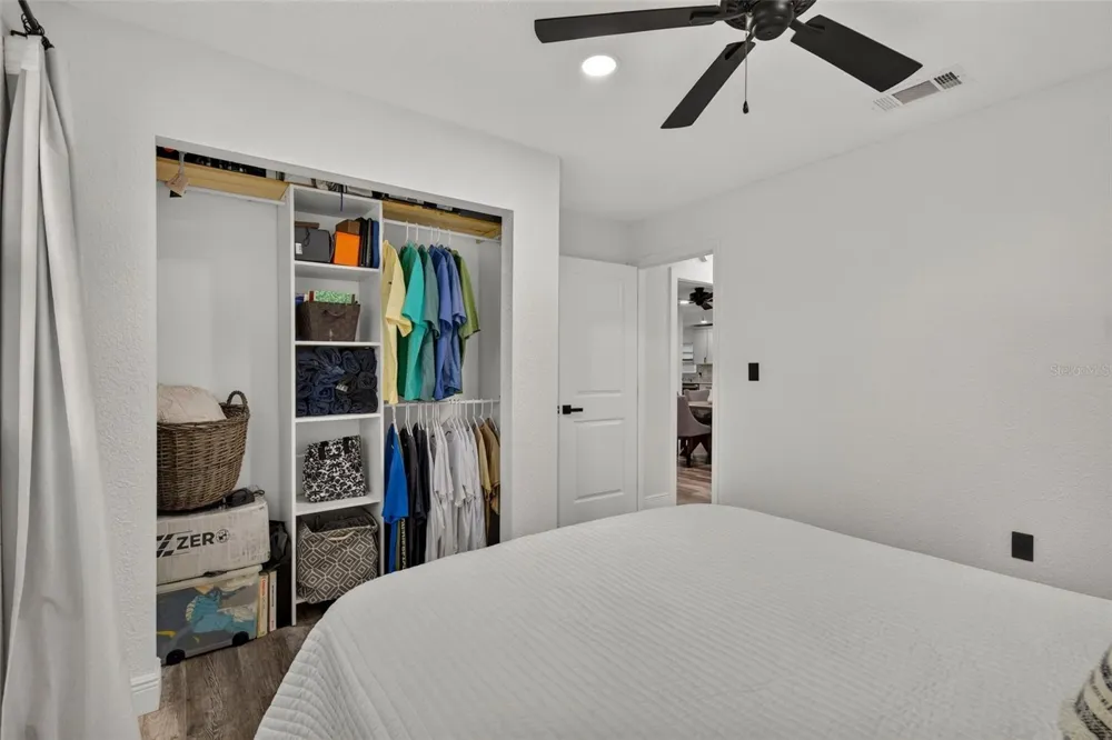 1435 BURNING TREE ROAD Tarpon Springs, FL 34689