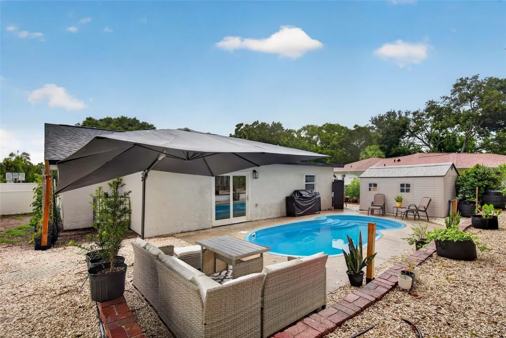 1435 BURNING TREE ROAD Tarpon Springs, FL 34689