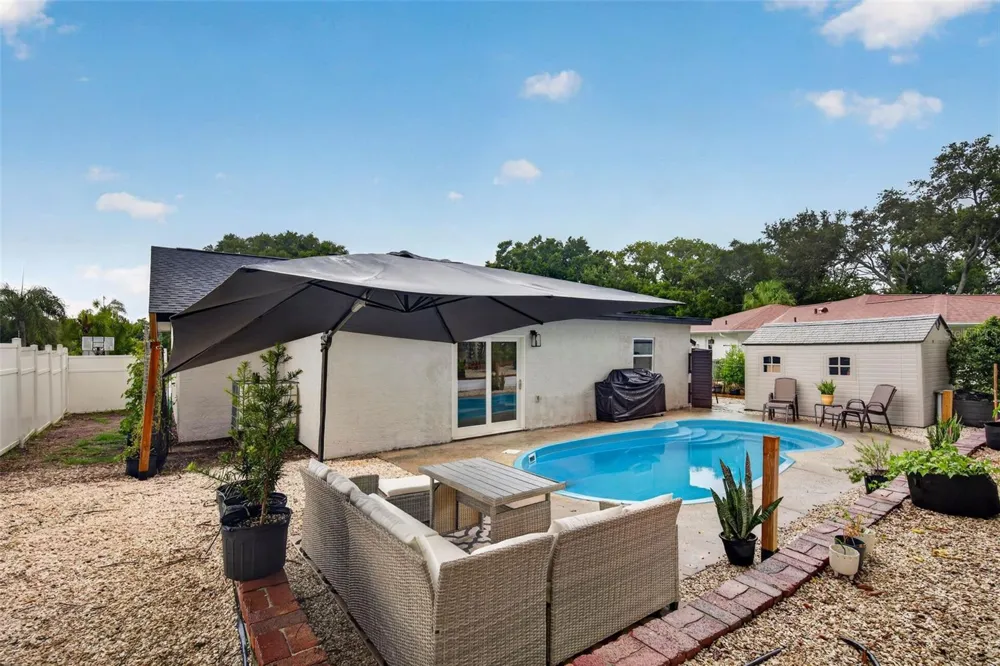 1435 BURNING TREE ROAD Tarpon Springs, FL 34689