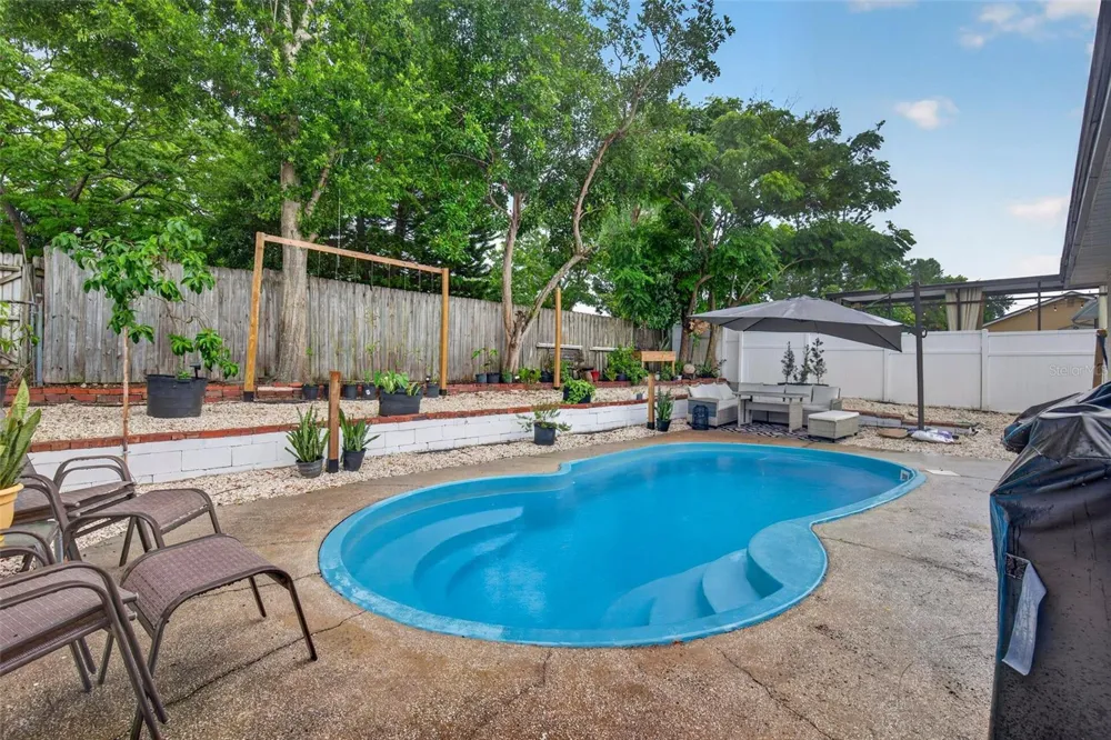 1435 BURNING TREE ROAD Tarpon Springs, FL 34689
