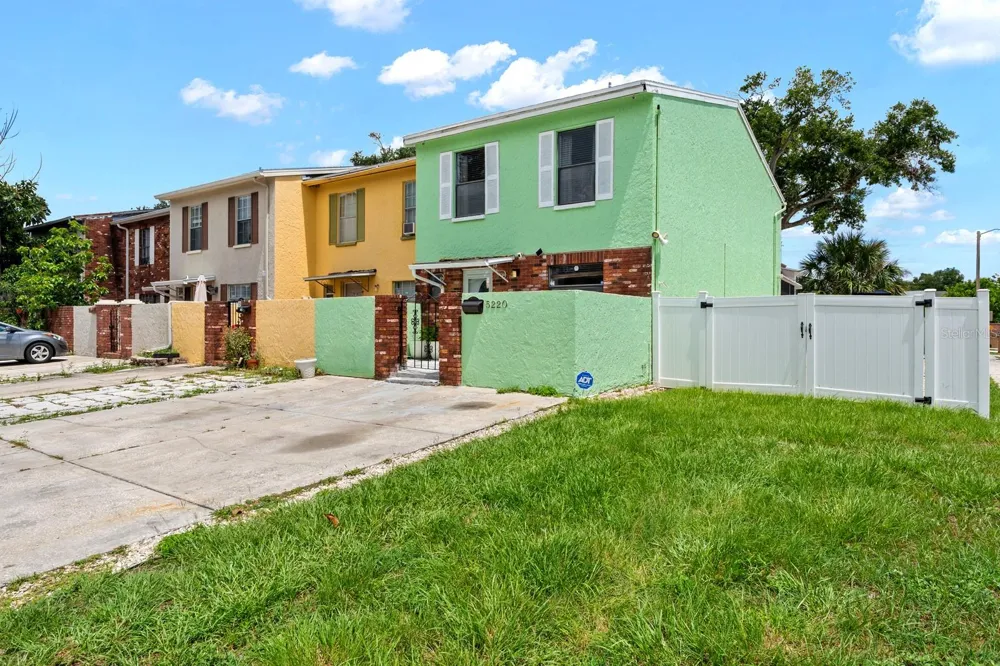 5220 BLANE DRIVE Temple Terrace, FL 33617