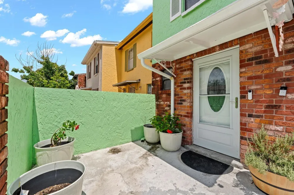 5220 BLANE DRIVE Temple Terrace, FL 33617
