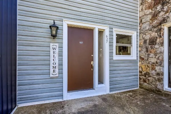 627 Rockwood Dr Hermitage, TN 37076