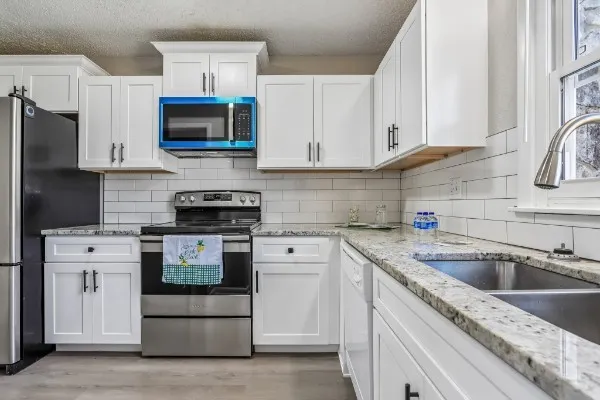627 Rockwood Dr Hermitage, TN 37076