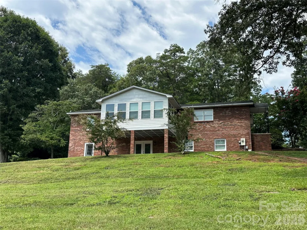 5212 Walter Starnes Place Granite Falls, NC 28630