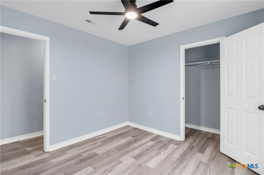 1037 Guadalupe Street Seguin, TX 78155