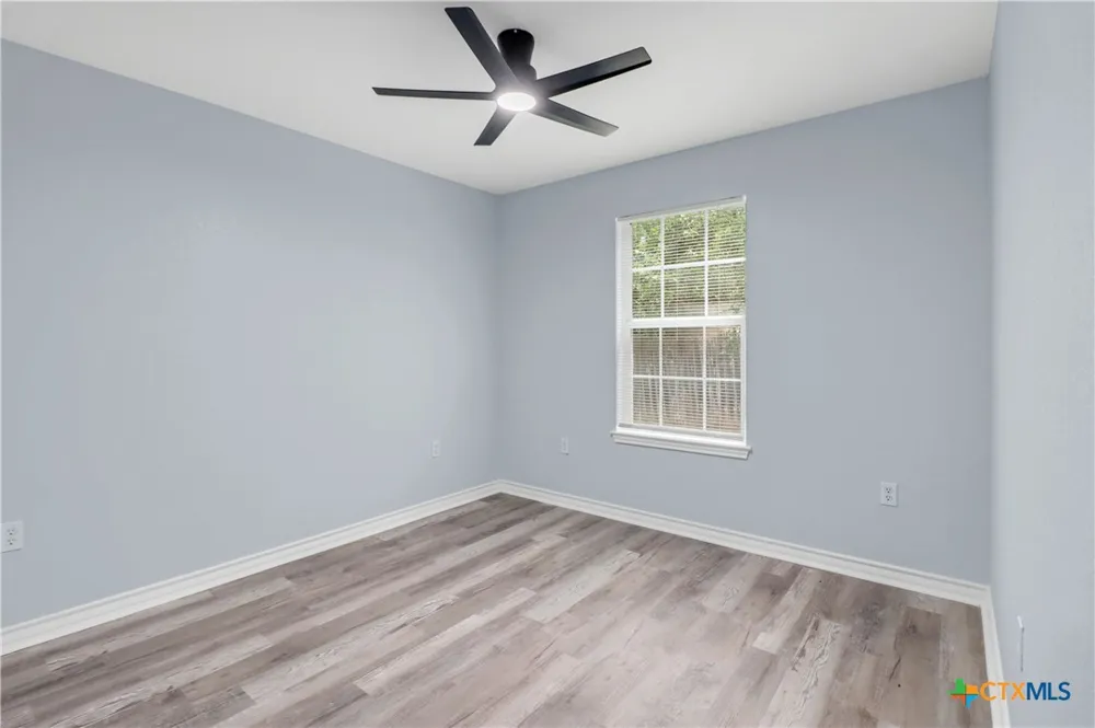 1037 Guadalupe Street Seguin, TX 78155