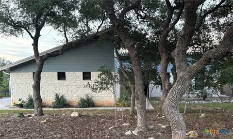 172 Bluff Trail