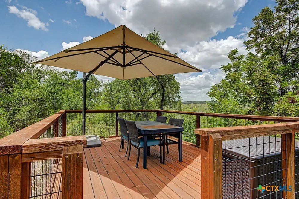 172 Bluff Trail Dripping Springs, TX 78620