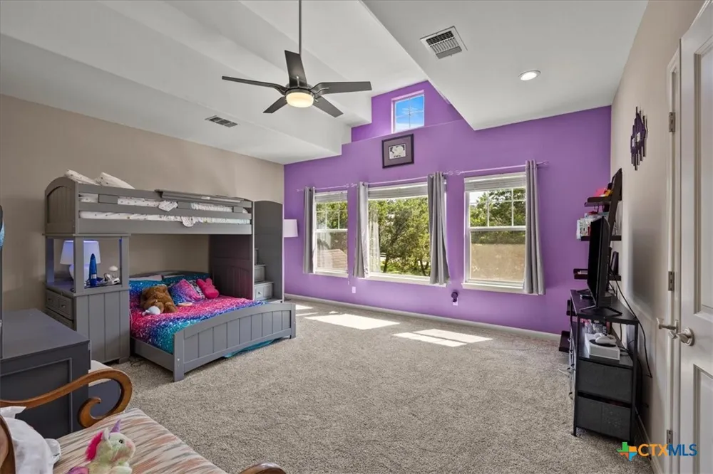 5 Horseshoe Trail New Braunfels, TX 78132