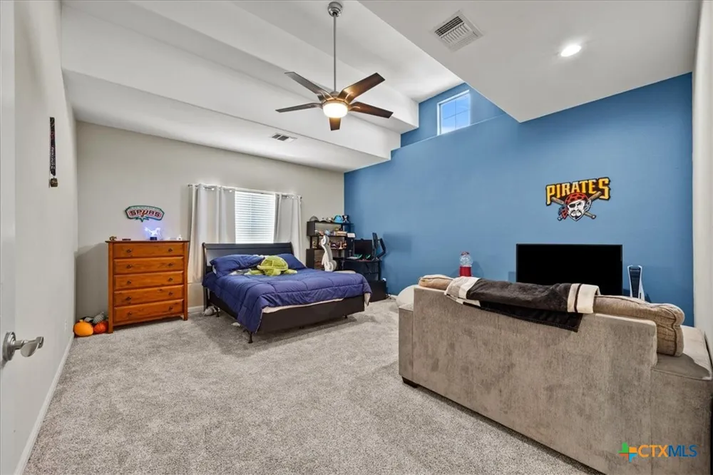 5 Horseshoe Trail New Braunfels, TX 78132
