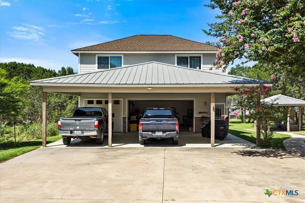 5 Horseshoe Trail New Braunfels, TX 78132