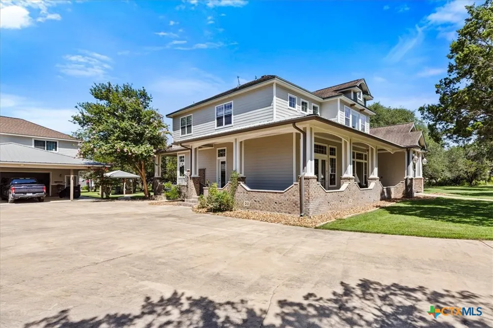 5 Horseshoe Trail New Braunfels, TX 78132