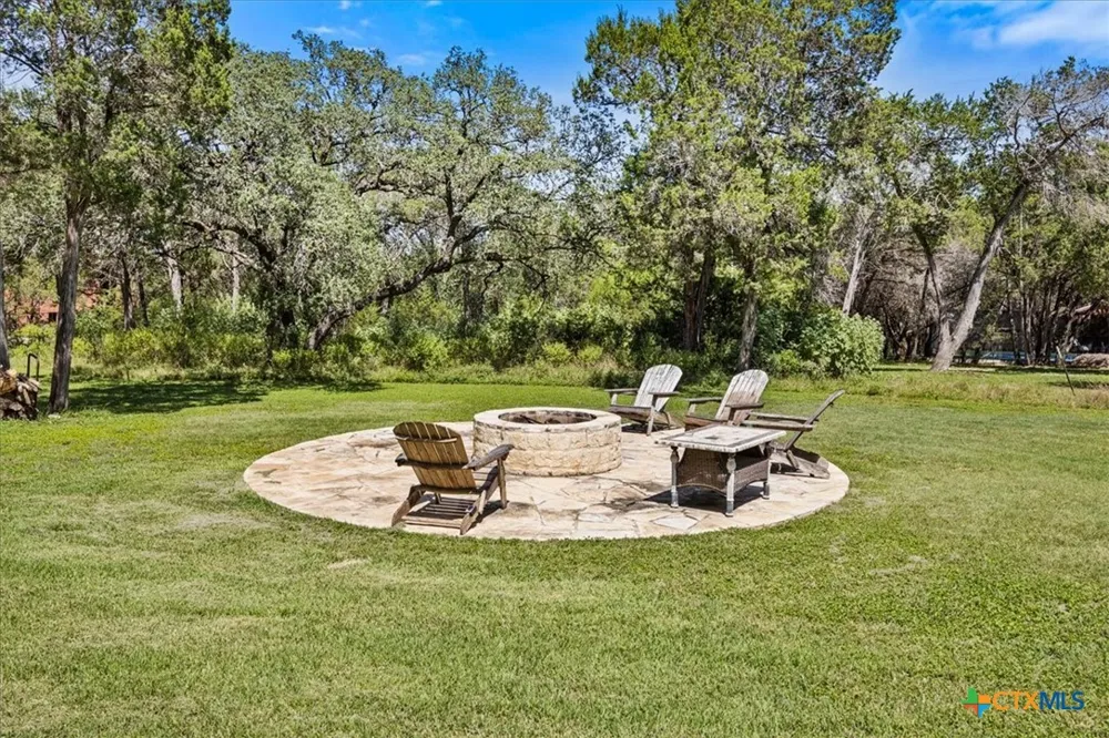 5 Horseshoe Trail New Braunfels, TX 78132