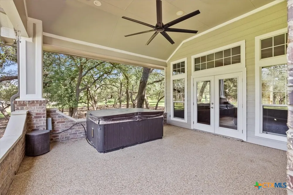 5 Horseshoe Trail New Braunfels, TX 78132