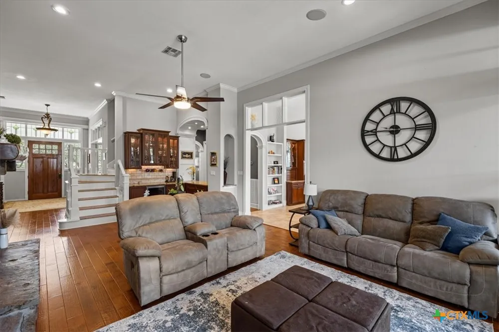 5 Horseshoe Trail New Braunfels, TX 78132