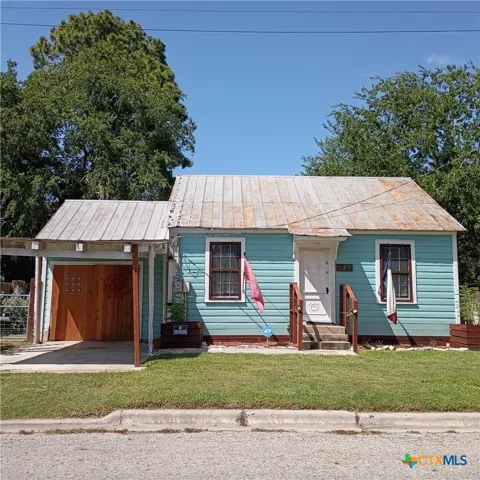 606 E Newman