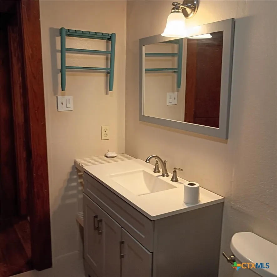 606 E Newman Cuero, TX 77954