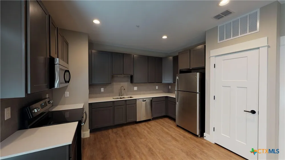 311 Craddock Avenue #102 San Marcos, TX 78666