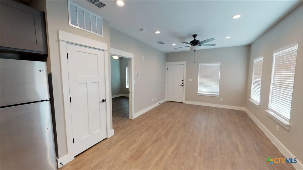 311 Craddock Avenue #102 San Marcos, TX 78666